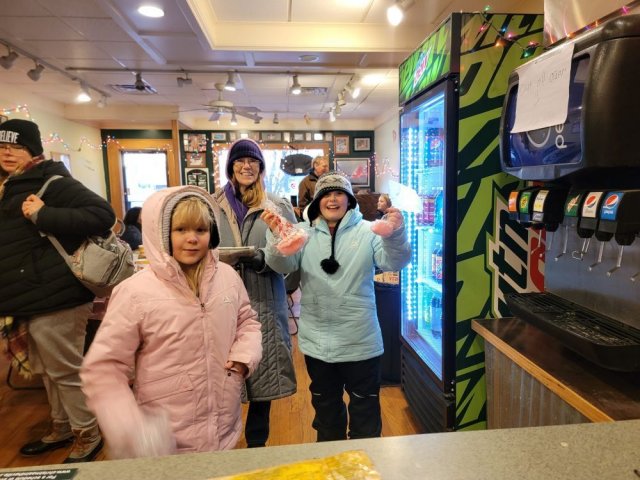 Tips & Tricks When Attending 2025 Christmas In The Ville Fowlerville Mi