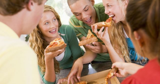 How To Make Home Made Pizza Dough How To Make Home Made Pizza Dough